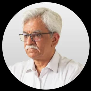 Portrait of Dr. Neeraj Prakash