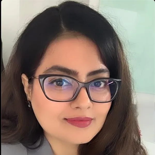 Portrait of Dr. Roshika Tiwari